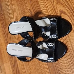 BLACK SLIP ON SANDALS